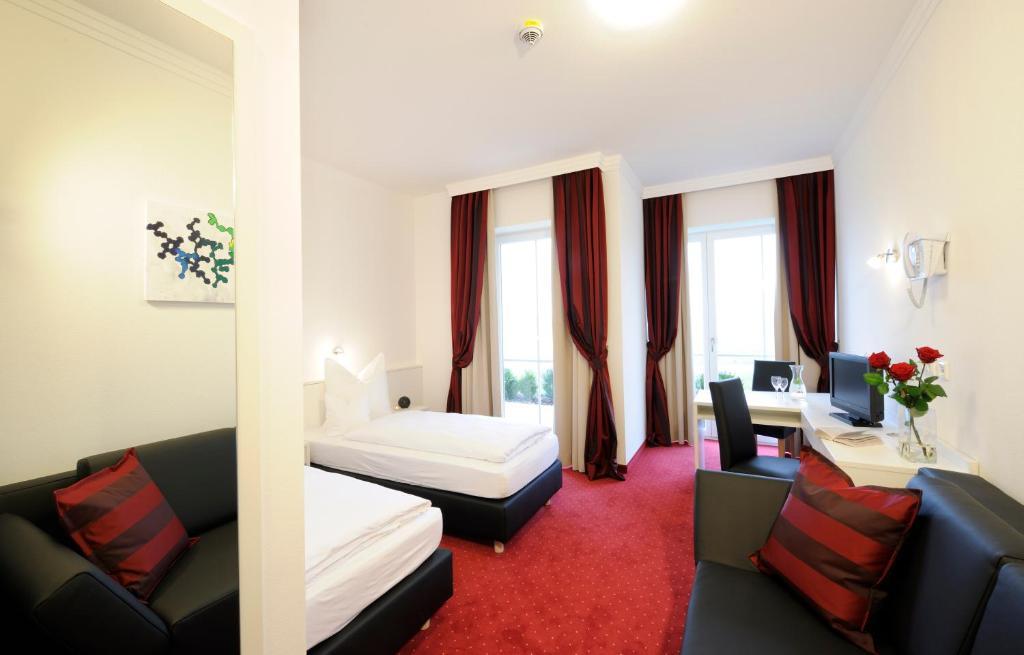 Hotel Inspiration Garni Tittmoning Quarto foto